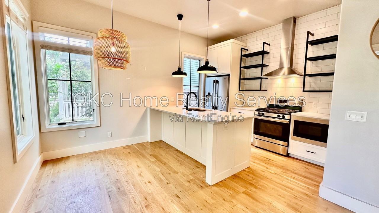 941 Pedalers Ln - Photo 6 of 34