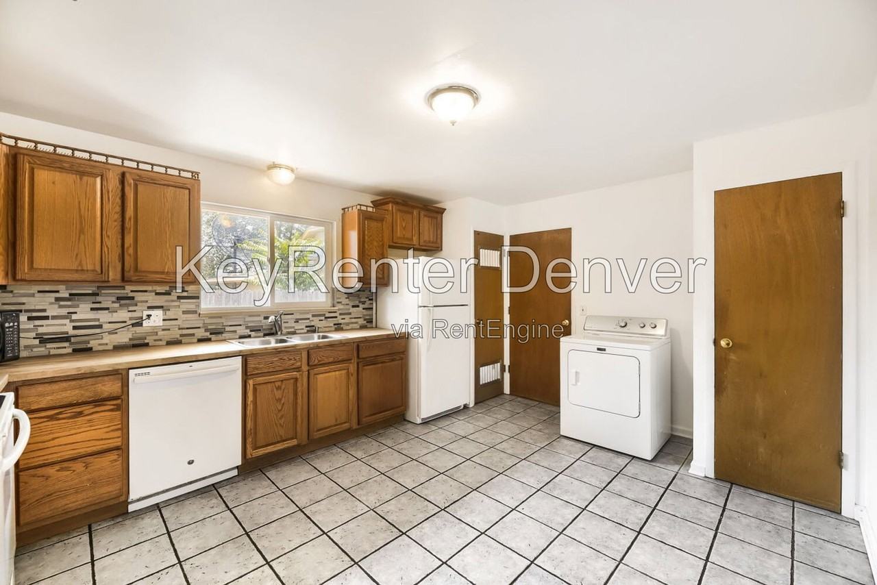 4280 W Virginia Ave - Photo 6 of 18