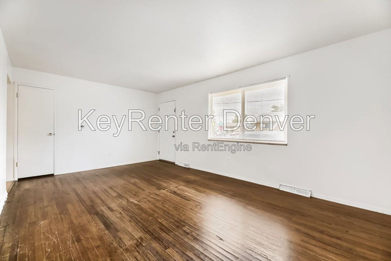 4282 W Virginia Ave - Photo 5 of 18