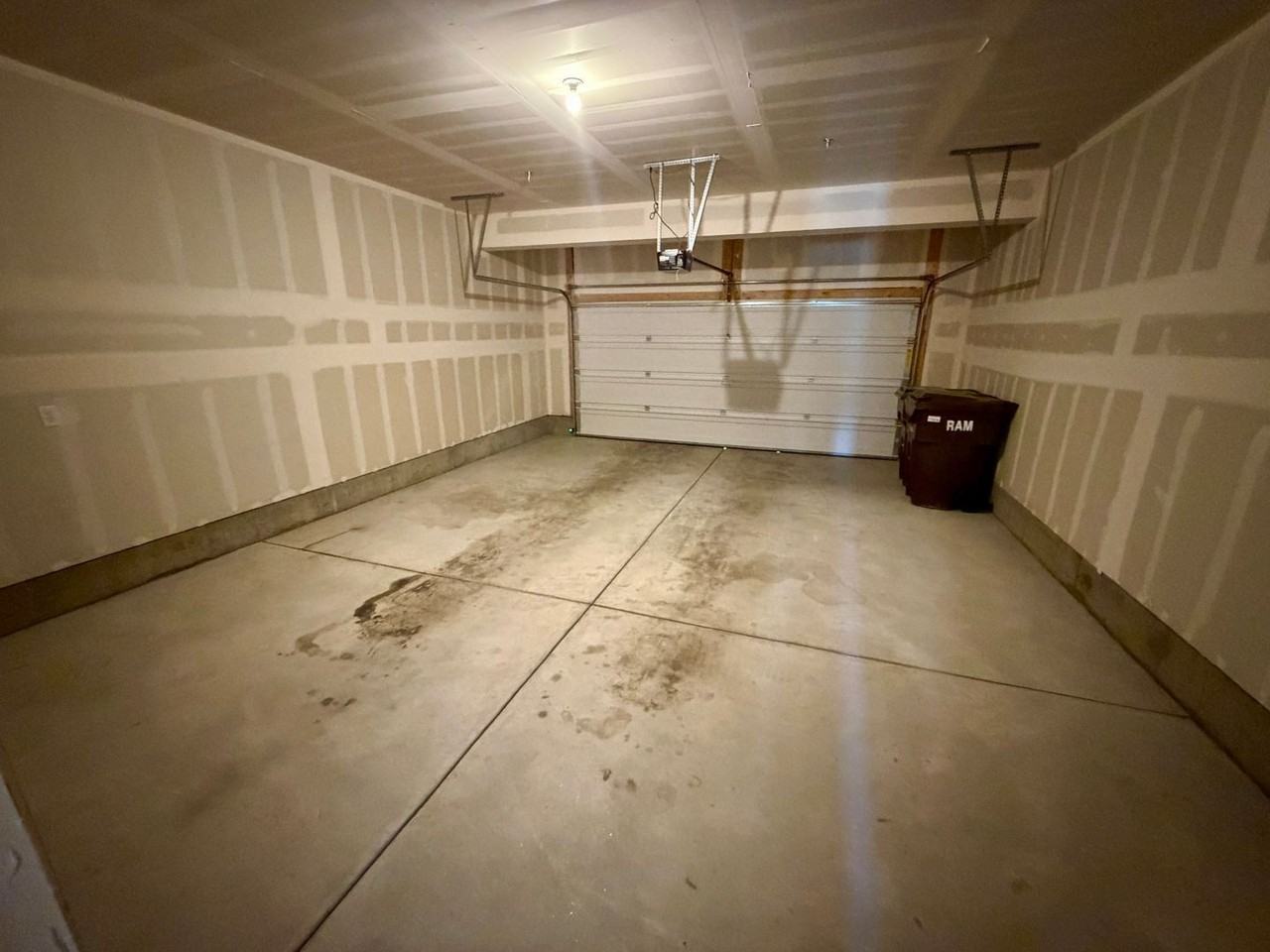 2120 Falling Leaf Dr #3 - Photo 7 of 34