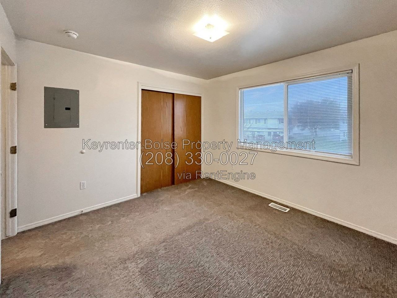 252 E Elbridge St - Photo 6 of 13