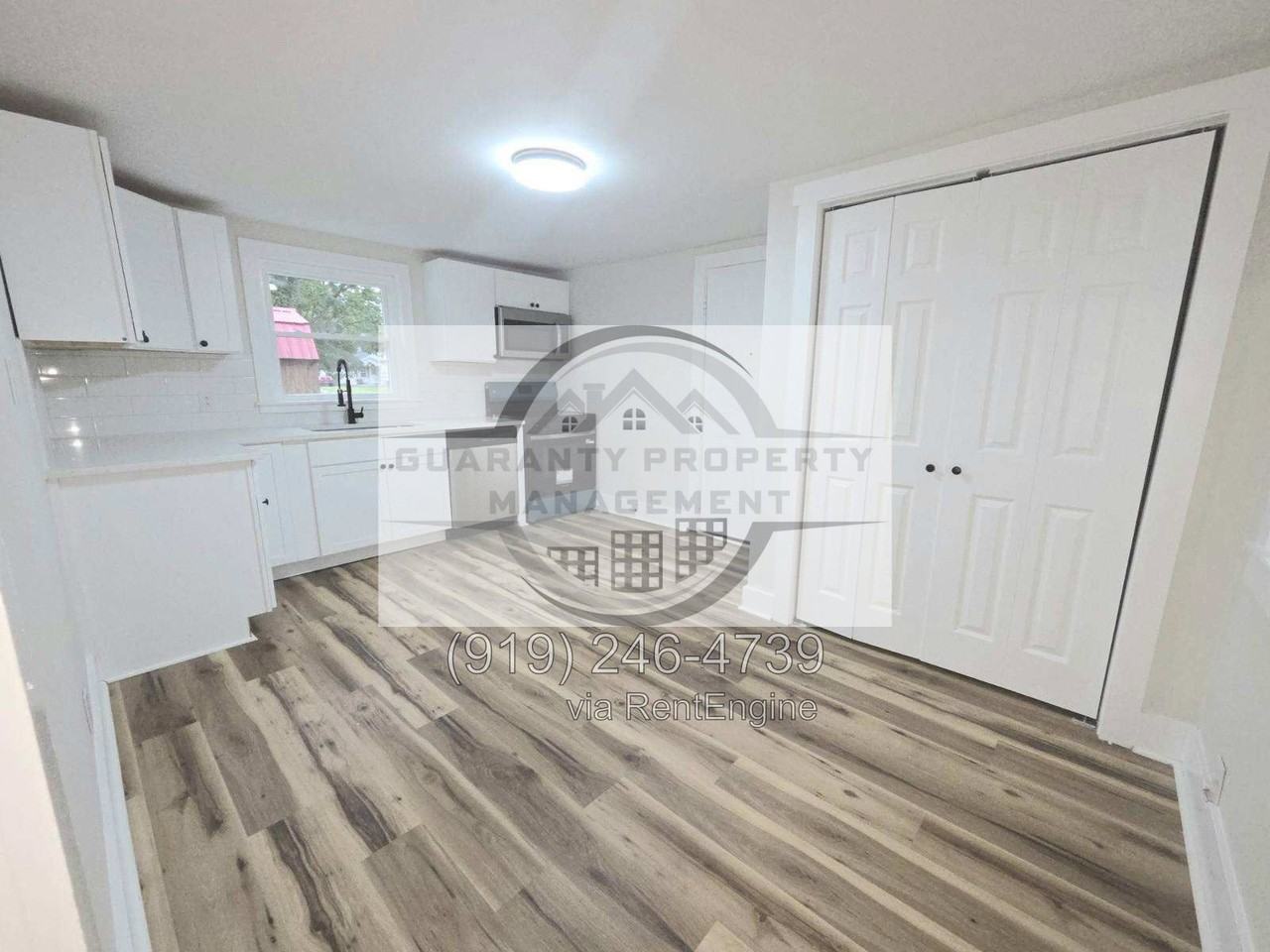 404 E Elizabeth St - Photo 3 of 10
