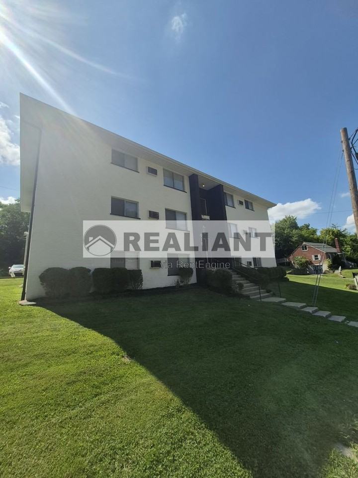 922 Highland Ave #23