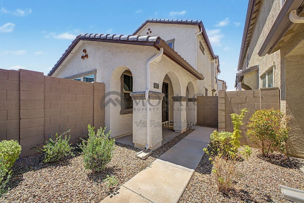 8317 E Impala Ave - Photo 7 of 38