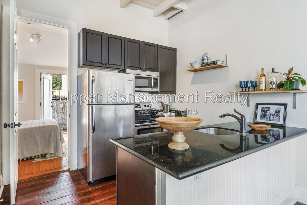 3616 Dauphine St #3612-3614 - Photo 6 of 10
