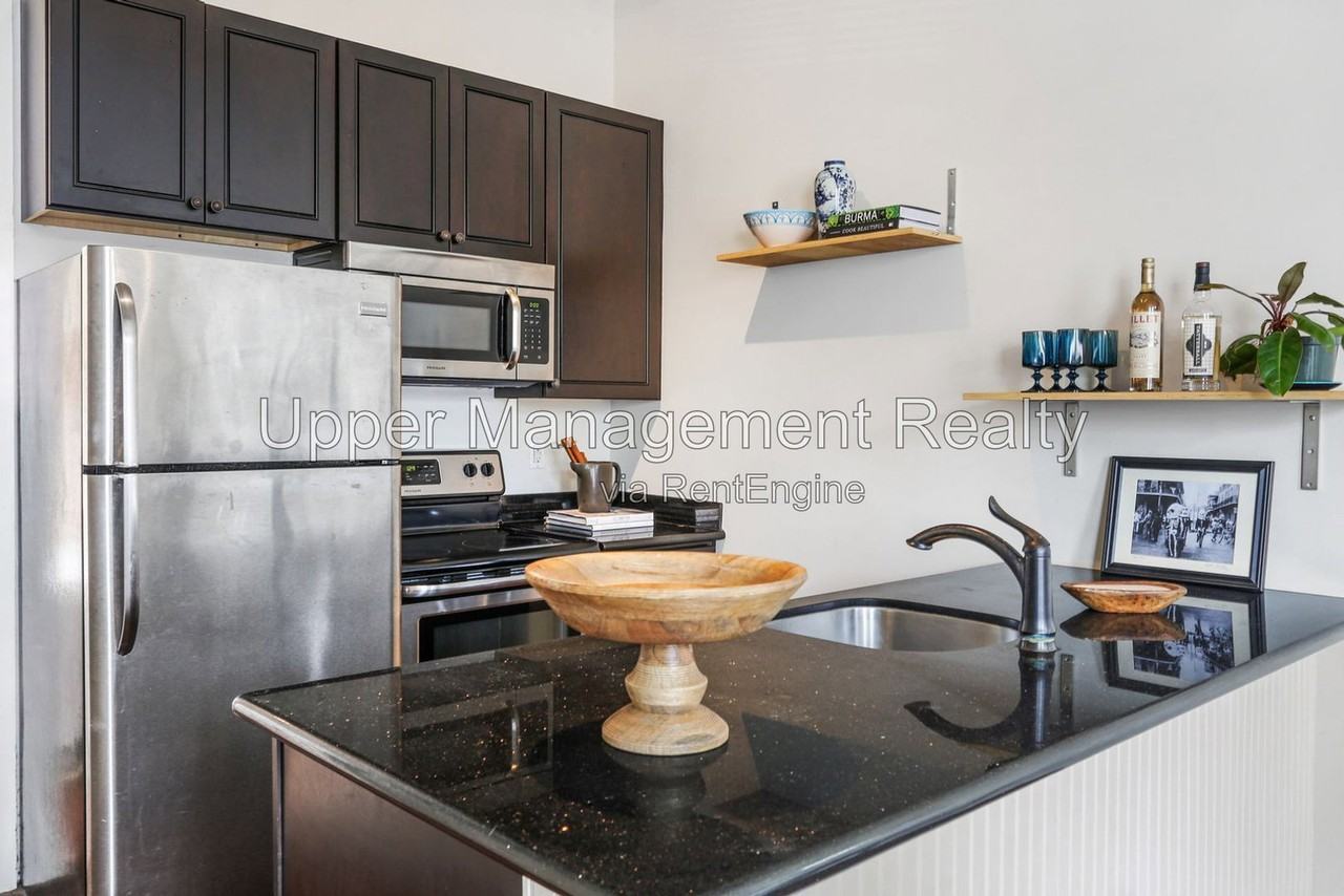3616 Dauphine St #3612-3614 - Photo 7 of 10