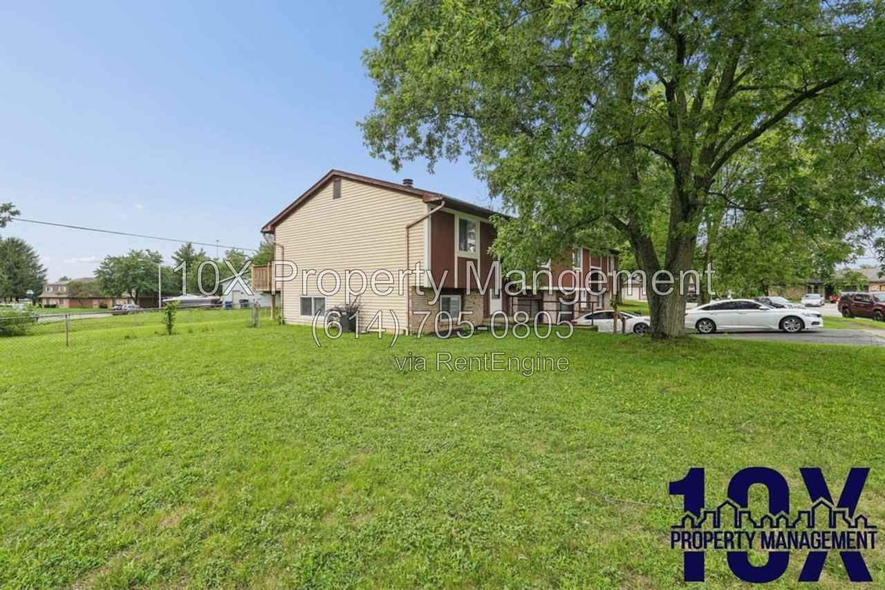 6353 Brent Ct - Photo 4 of 32