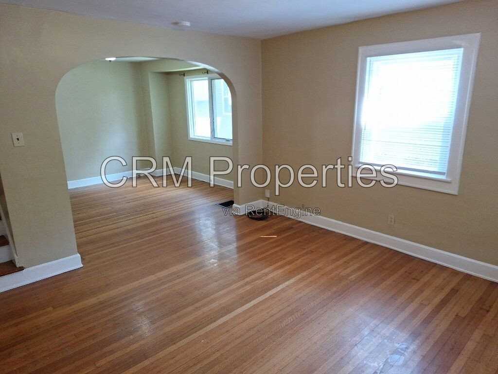 5247 N College Ave - Photo 3 of 21