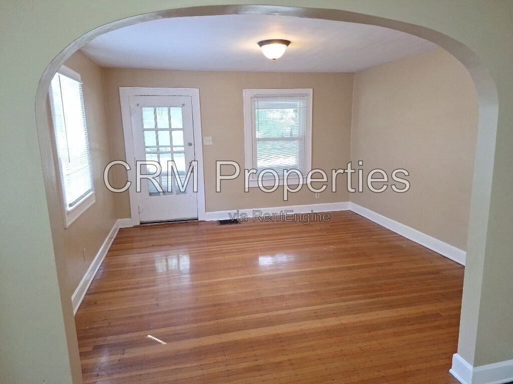 5247 N College Ave - Photo 5 of 21