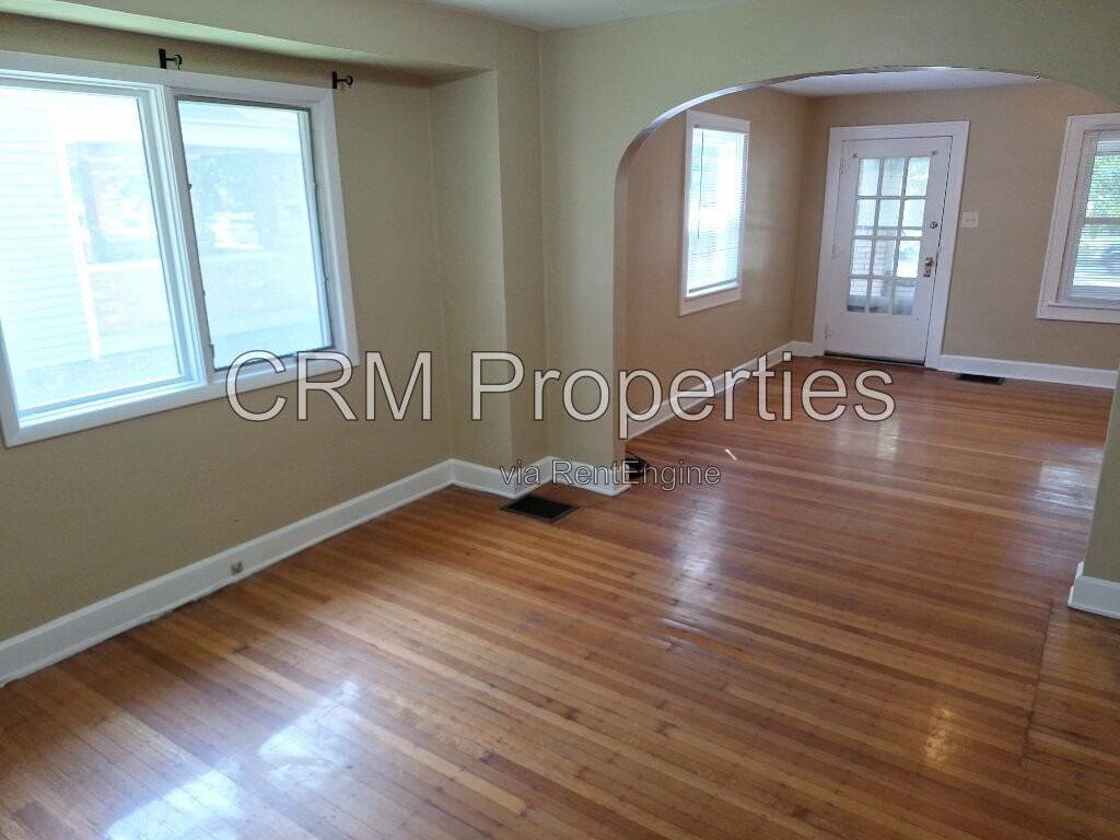 5247 N College Ave - Photo 6 of 21