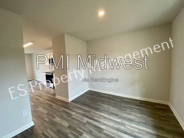 2608 W Kings Canyon Rd - Photo 3 of 40