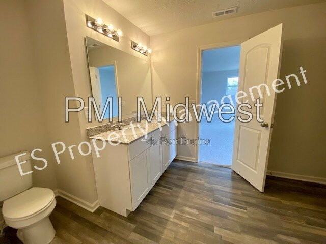 2608 W Kings Canyon Rd - Photo 7 of 40