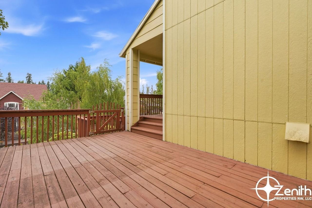 2344 Nw 29th Ave - Photo 3 of 50