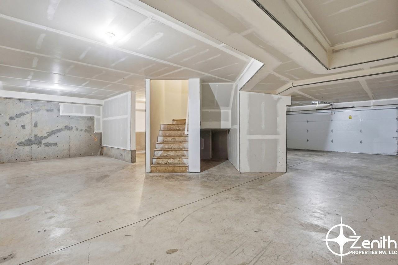 2344 Nw 29th Ave - Photo 5 of 50