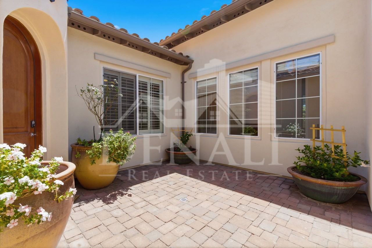 1159 W Tonto Pl - Photo 2 of 31