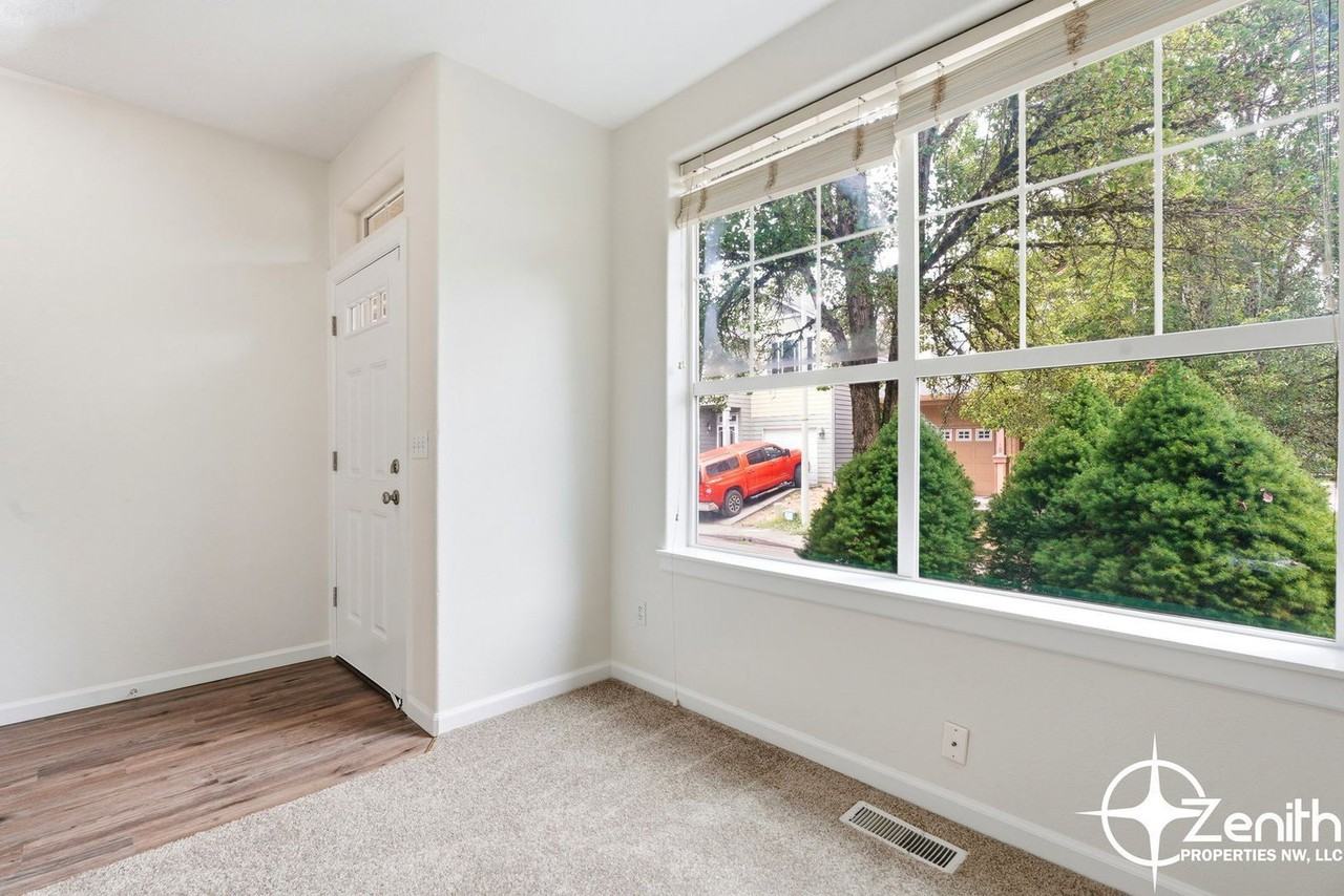 3519 Ne 41st Way - Photo 3 of 32