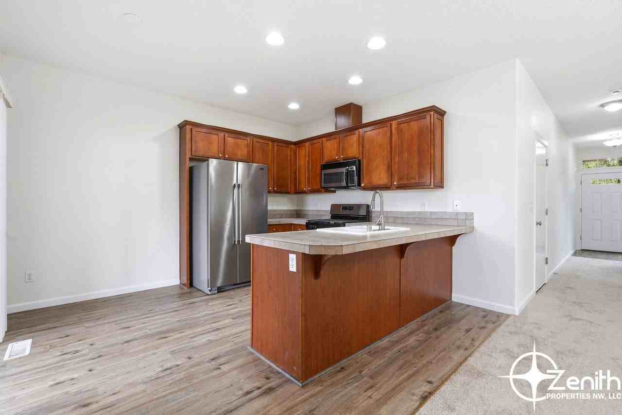 3519 Ne 41st Way - Photo 6 of 32