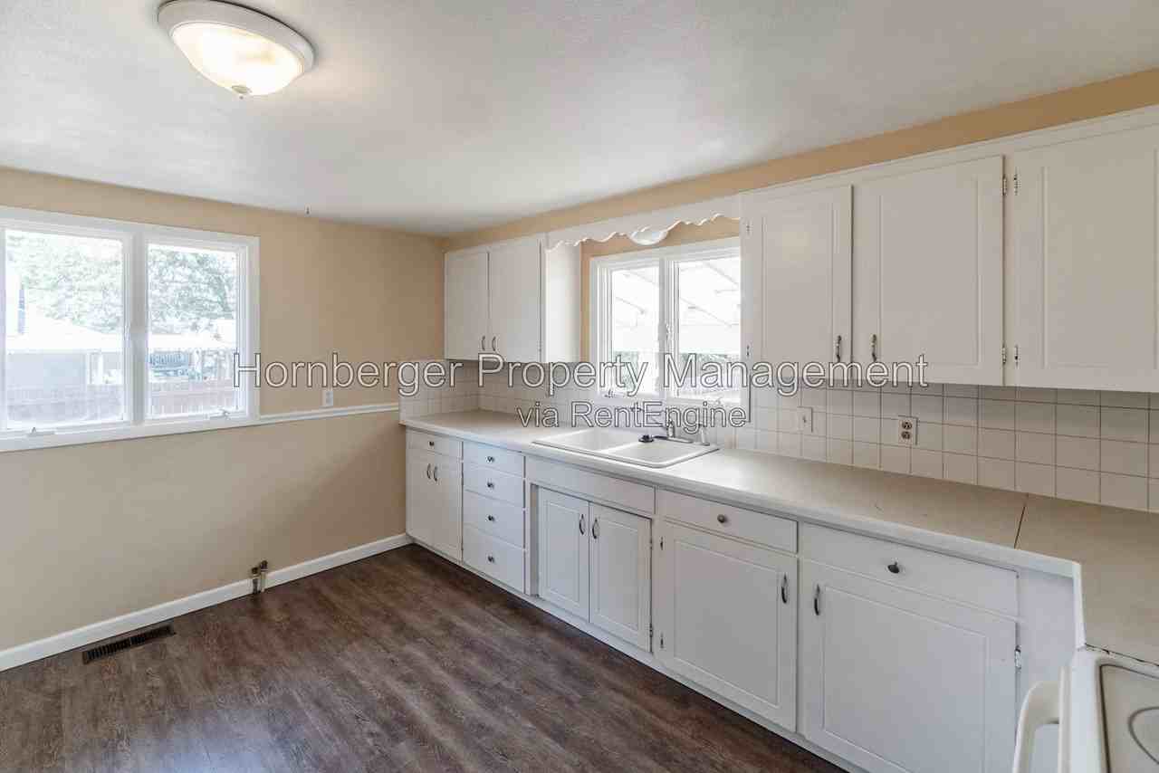 2627 N Martin St - Photo 2 of 22