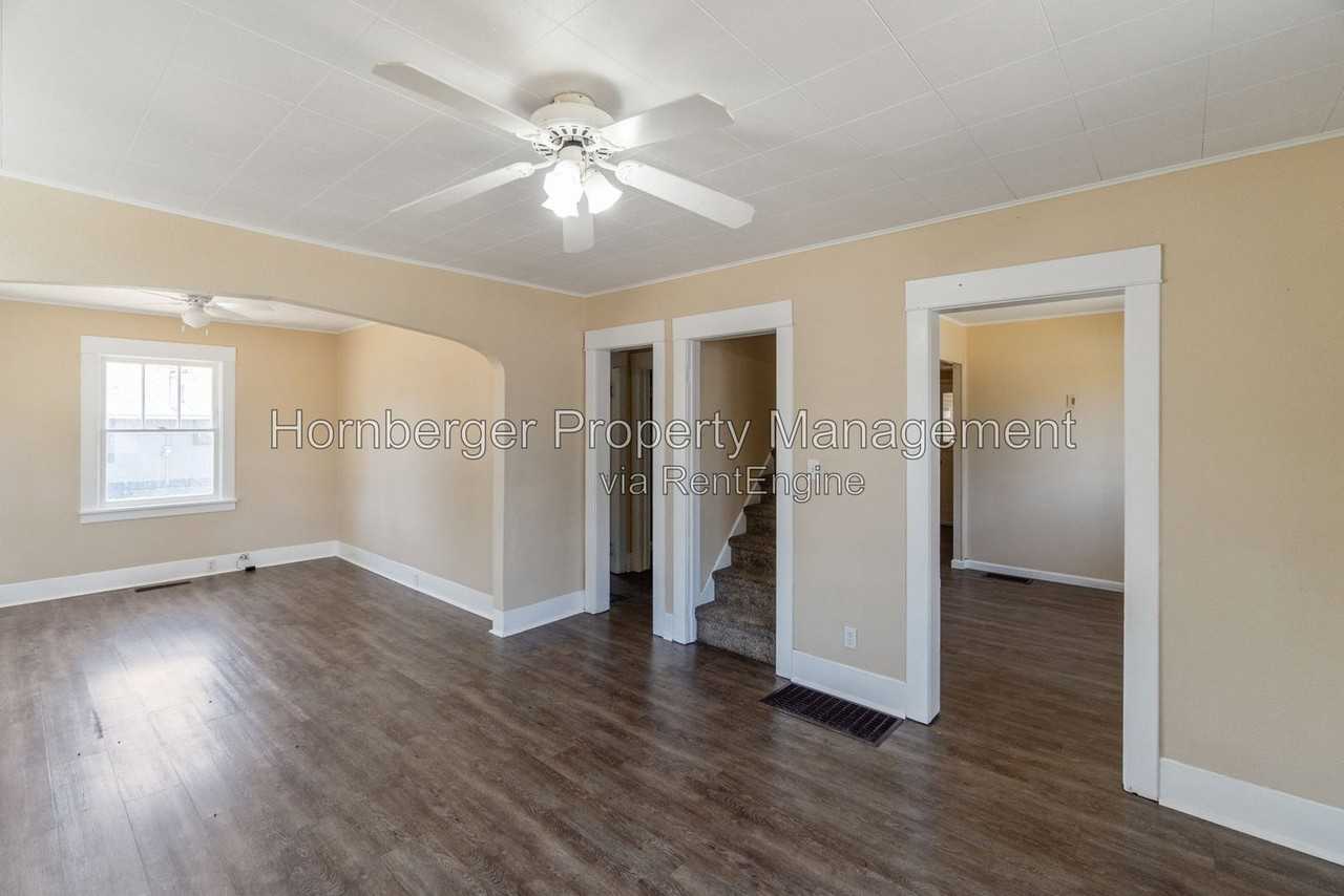 2627 N Martin St - Photo 4 of 22