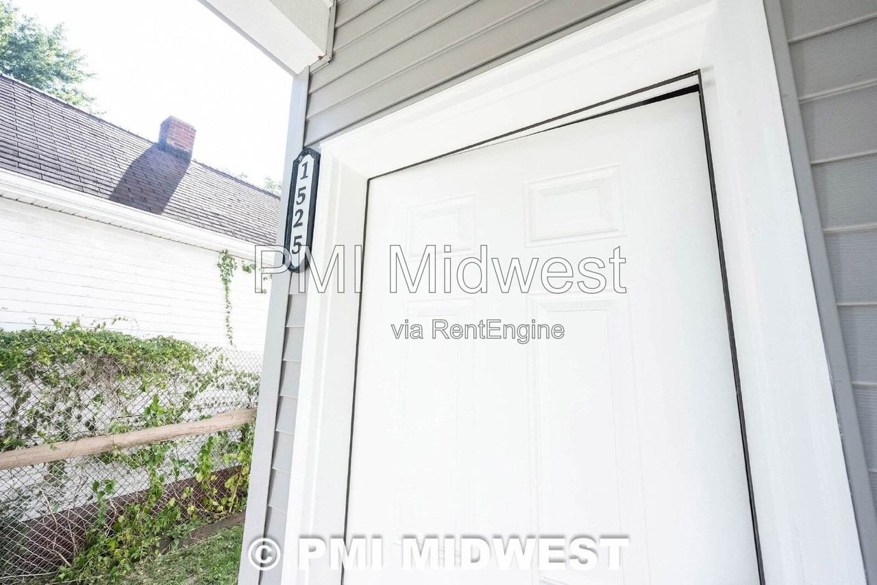 1525 E Market St - Photo 2 of 19