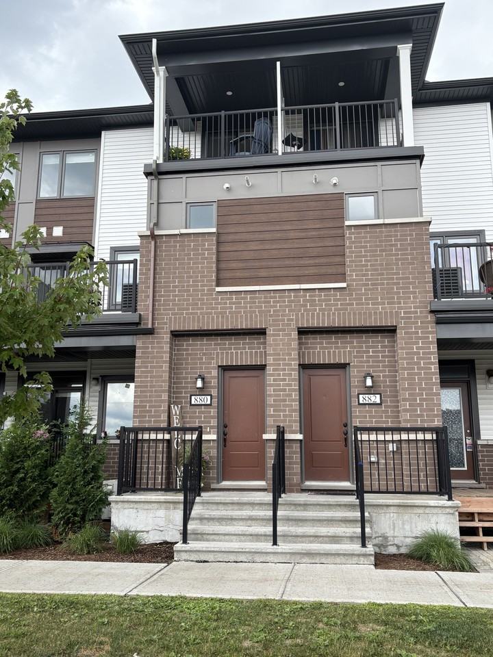 880 Atlas Terr - Photo 2 of 17