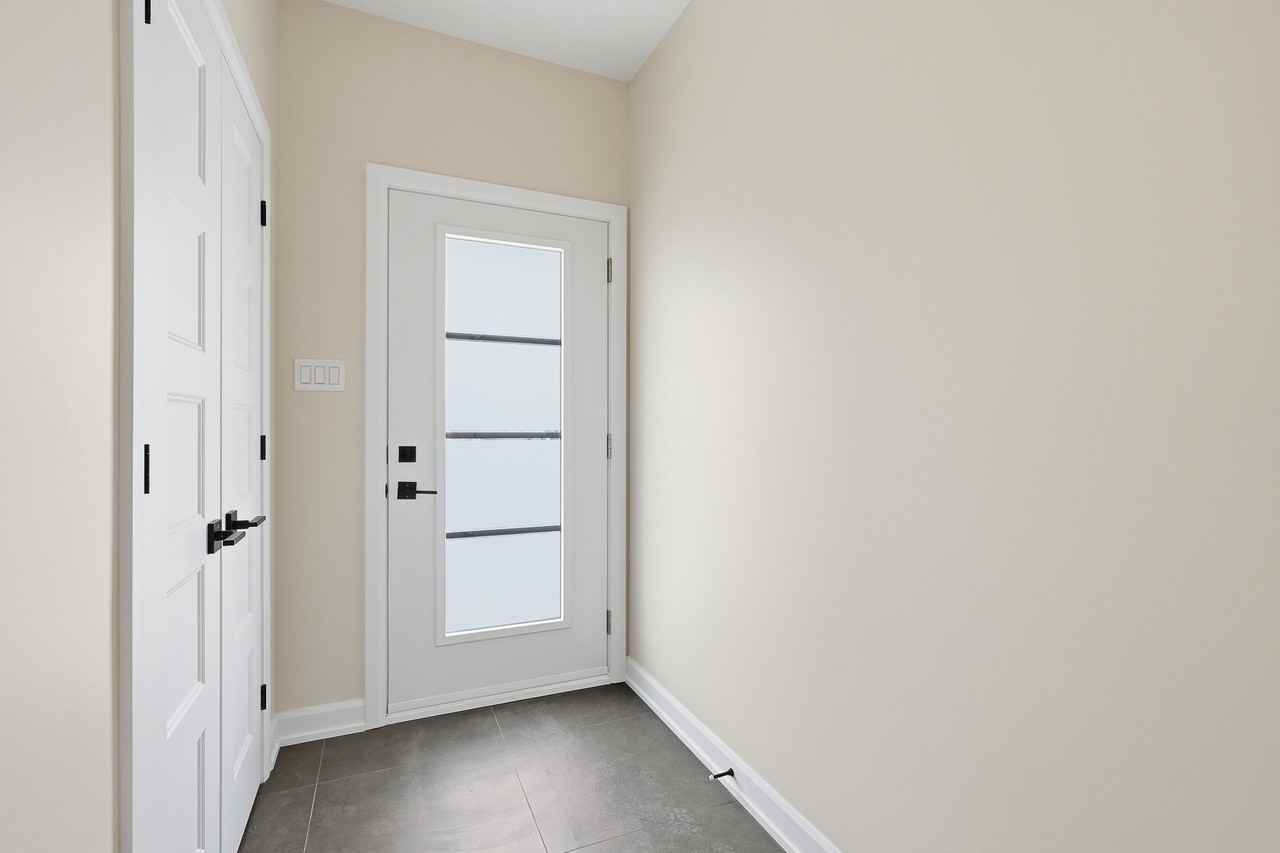3184 Du Quai Ave - Photo 3 of 14
