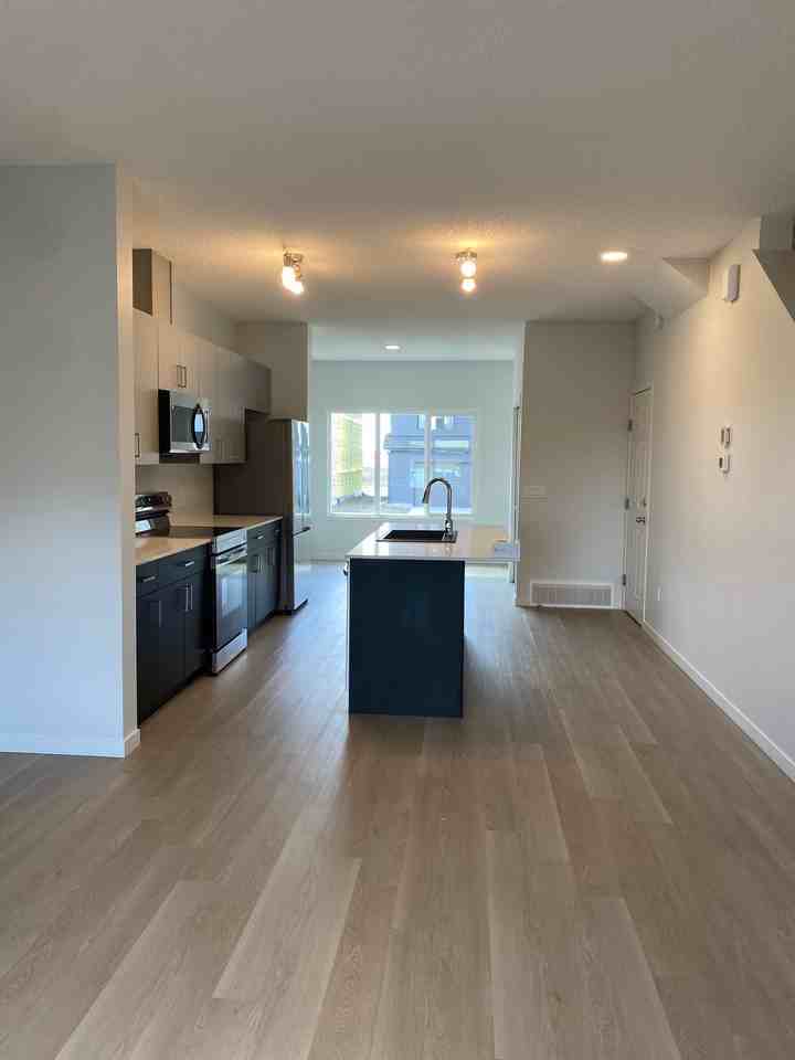 2044 191 St Nw - Photo 2 of 27