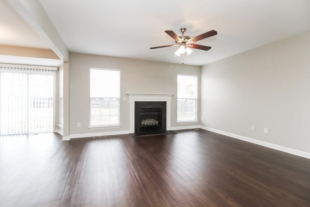 214 Briarcotes Cir - Photo 4 of 17