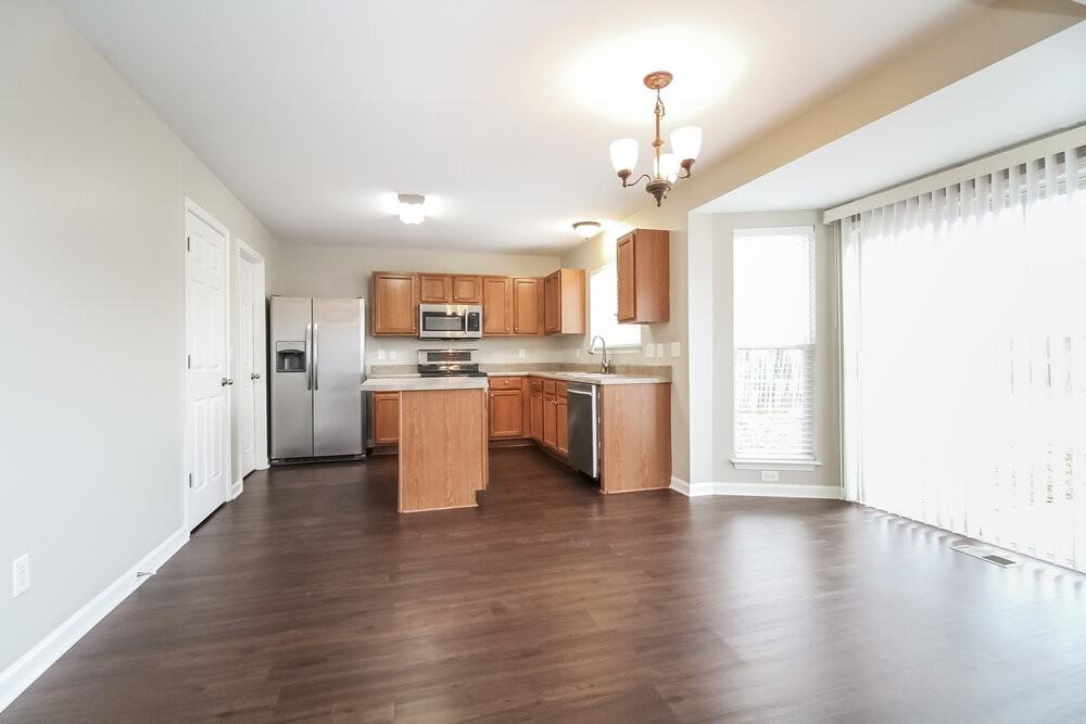 214 Briarcotes Cir - Photo 7 of 17