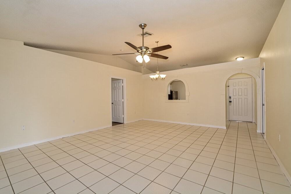 4311 Pembridge Ave - Photo 4 of 16