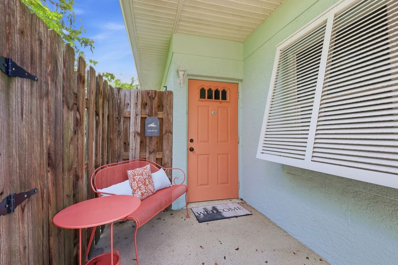 428 Court St - Photo 5 of 31