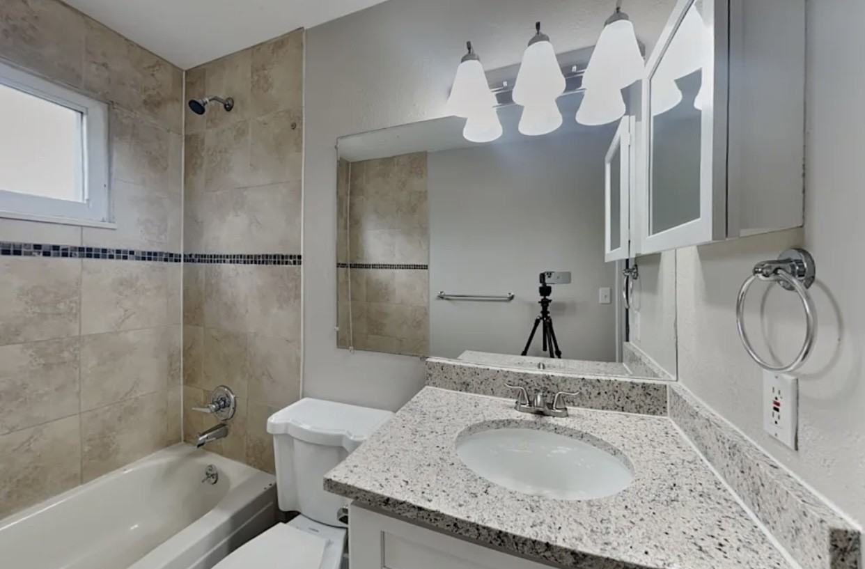 18035 East Asbury Place - Photo 6 of 9