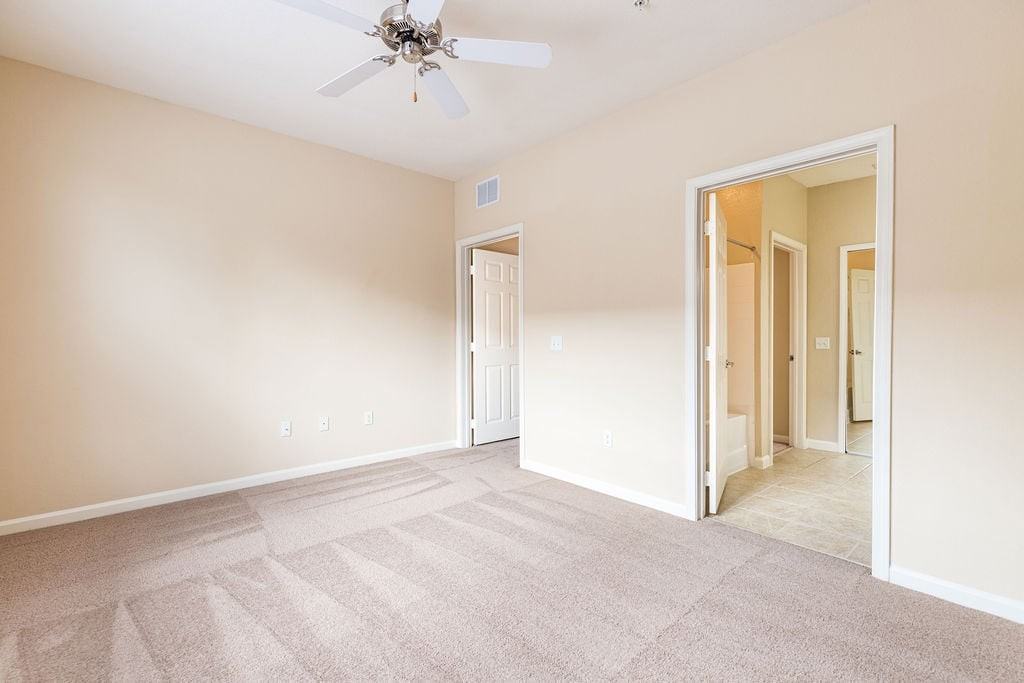 Park Lane Apartments - Photo 6 of 43