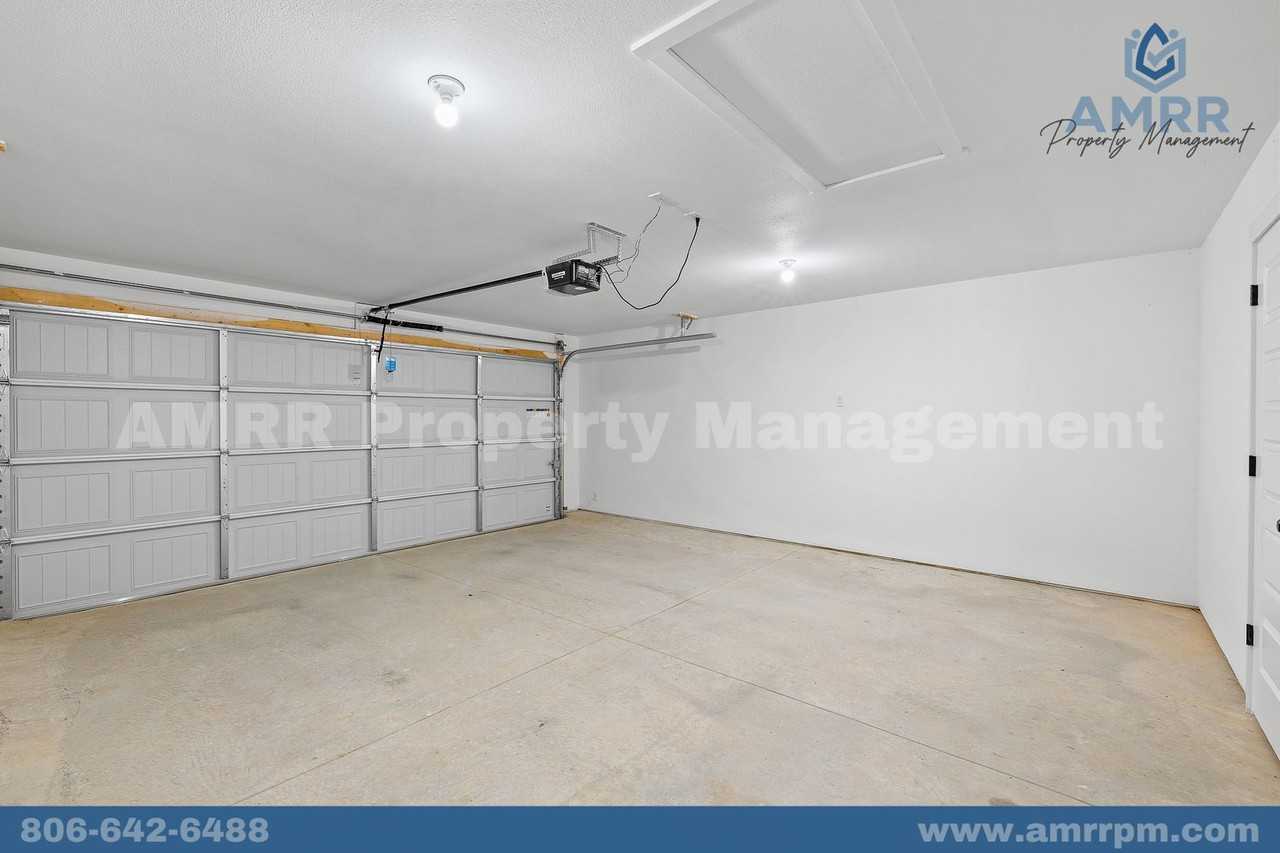 304 Honeybee Ave - Photo 2 of 23
