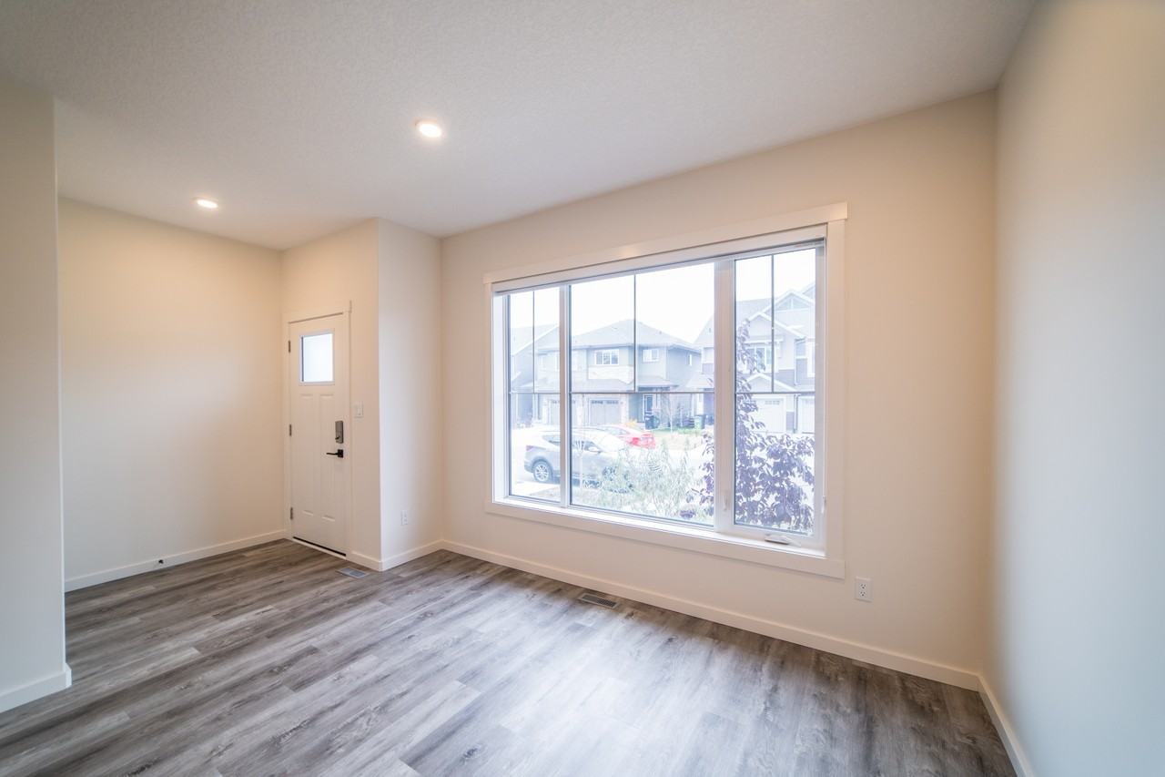 Orchards at Ellerslie Duplexes with Garage & Fenced Yard - Photo 3 of 17