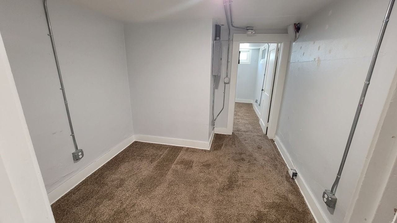 402 402 Ouray Ave - 400 1/2 Ouray Ave - Photo 5 of 11
