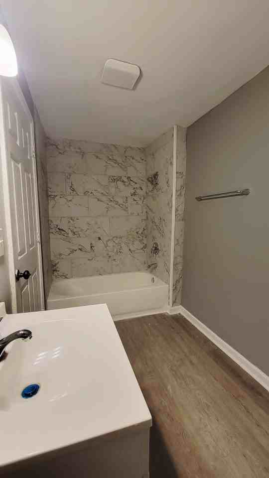618 Douglas St - Photo 7 of 13