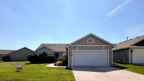142 Berkshire Ln - Photo 1 of 1