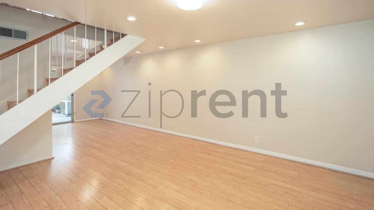 2305 Falling Water Ct - Photo 4 of 22