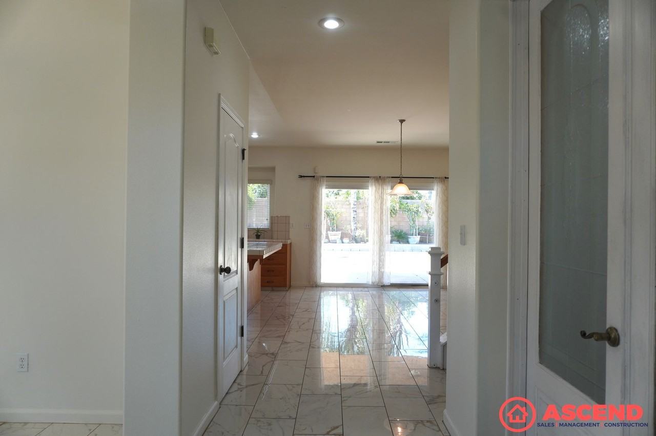 2226 Via Tuscania Ave - Photo 3 of 27