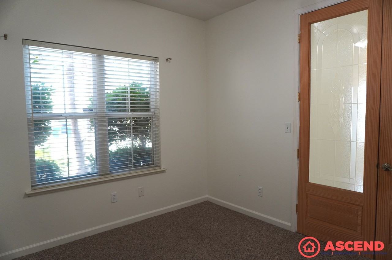 2226 Via Tuscania Ave - Photo 5 of 27