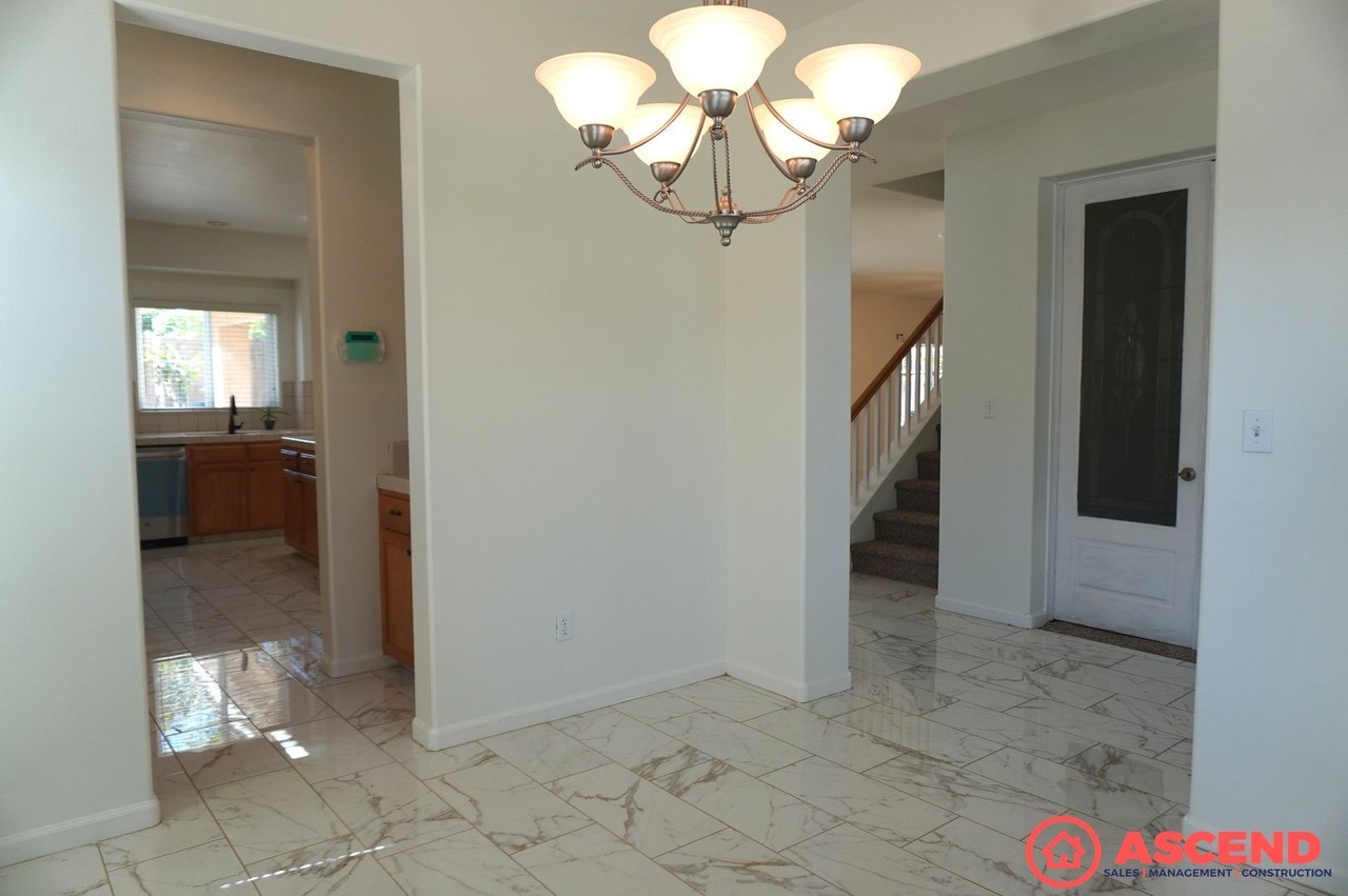 2226 Via Tuscania Ave - Photo 7 of 27