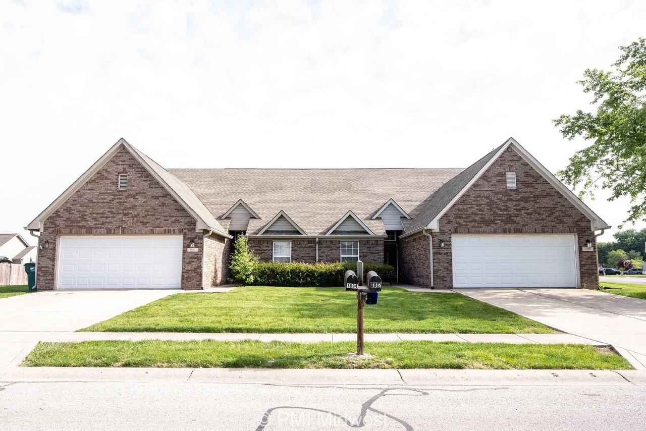 1092 Cobra Dr - Photo 2 of 33