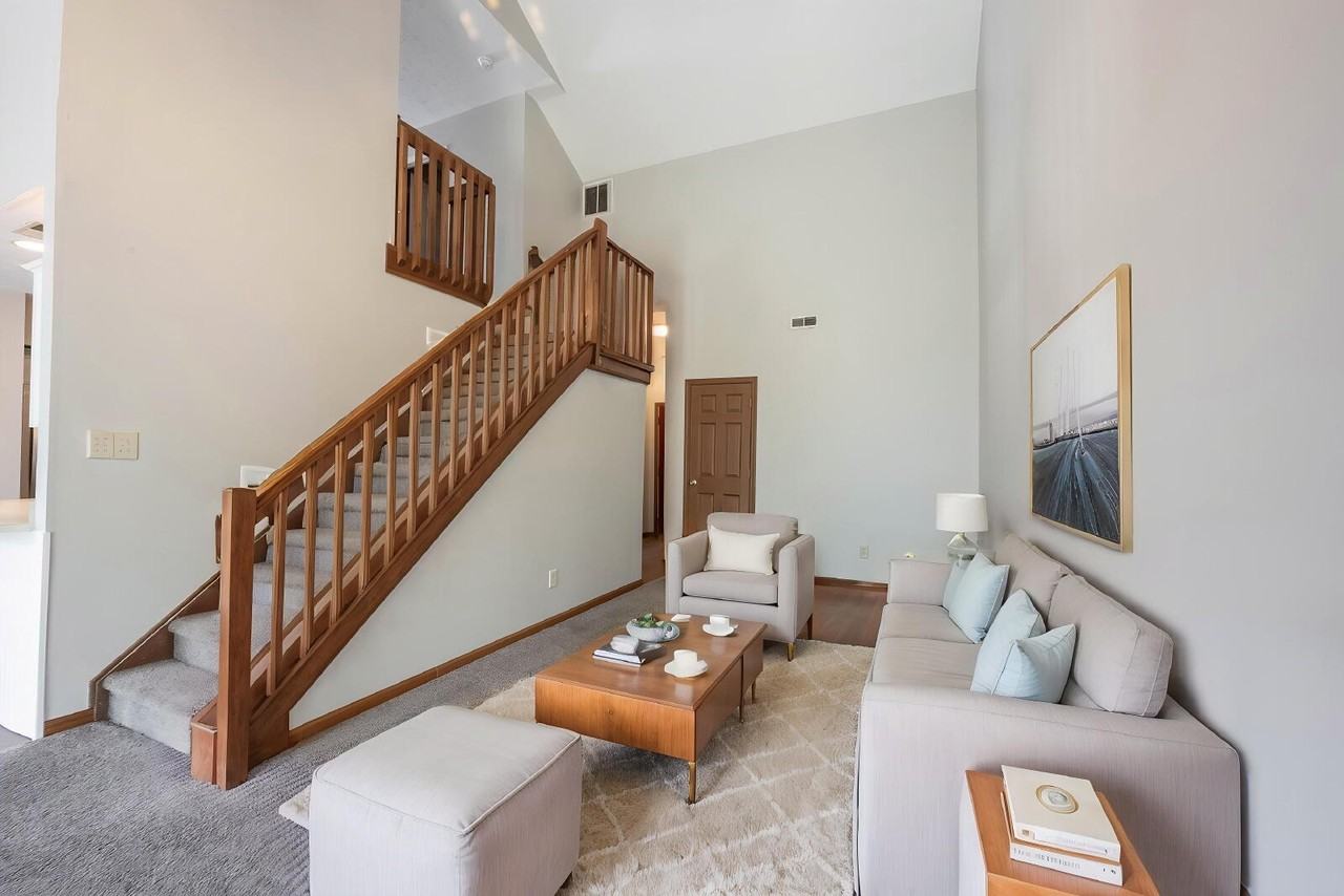 1092 Cobra Dr - Photo 7 of 33