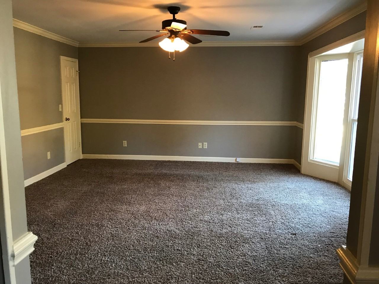 1407 Elmdale Pl - Photo 3 of 8