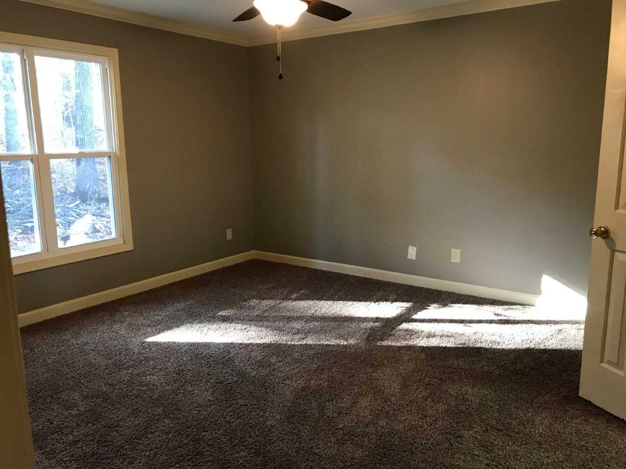 1407 Elmdale Pl - Photo 5 of 8