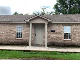 featured image of 2210 Clark St #2