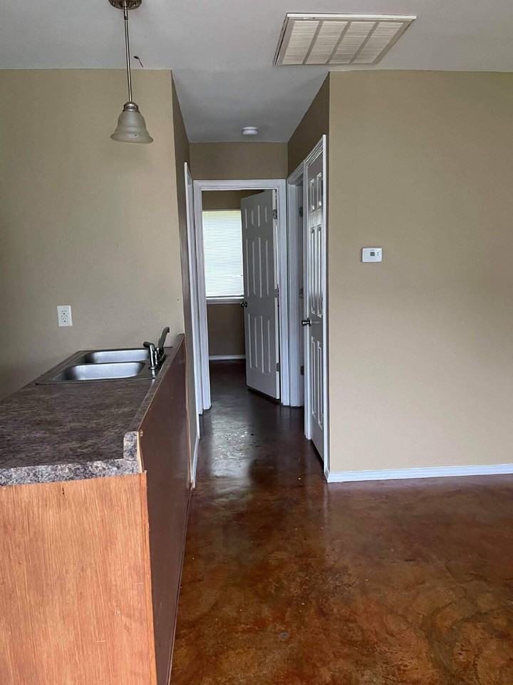 691 Jill Ln #C - Photo 4 of 14