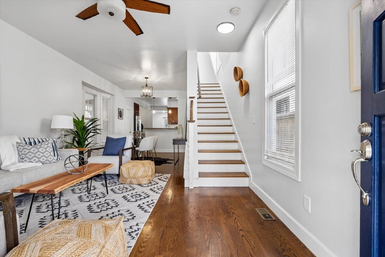 461 Galapago St - Photo 2 of 20