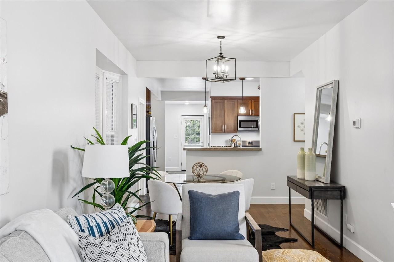 461 Galapago St - Photo 5 of 20